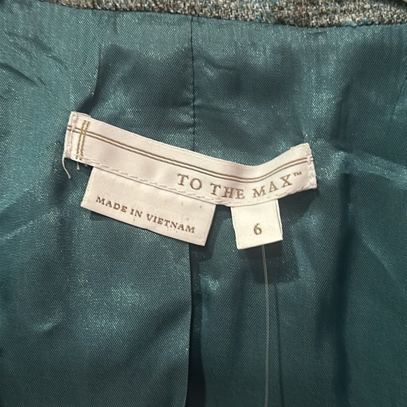 To The Max Women’s Gray Blazer Size 6 NWT - Picture 2 of 6
